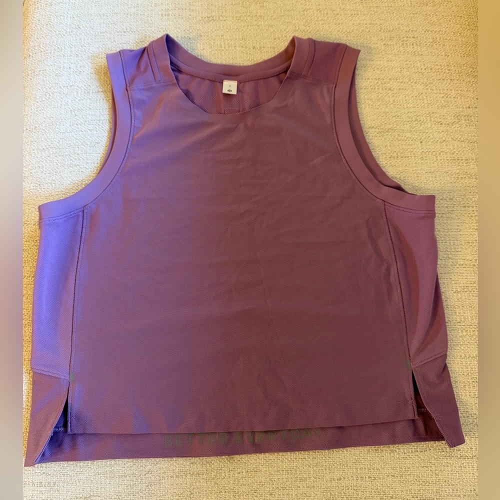 Lululemon top
